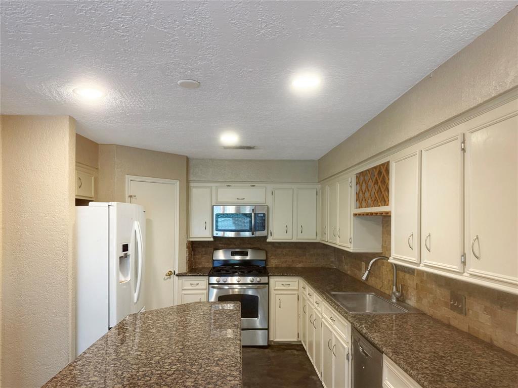 13311 Ravensway Drive, Cypress, Texas image 16