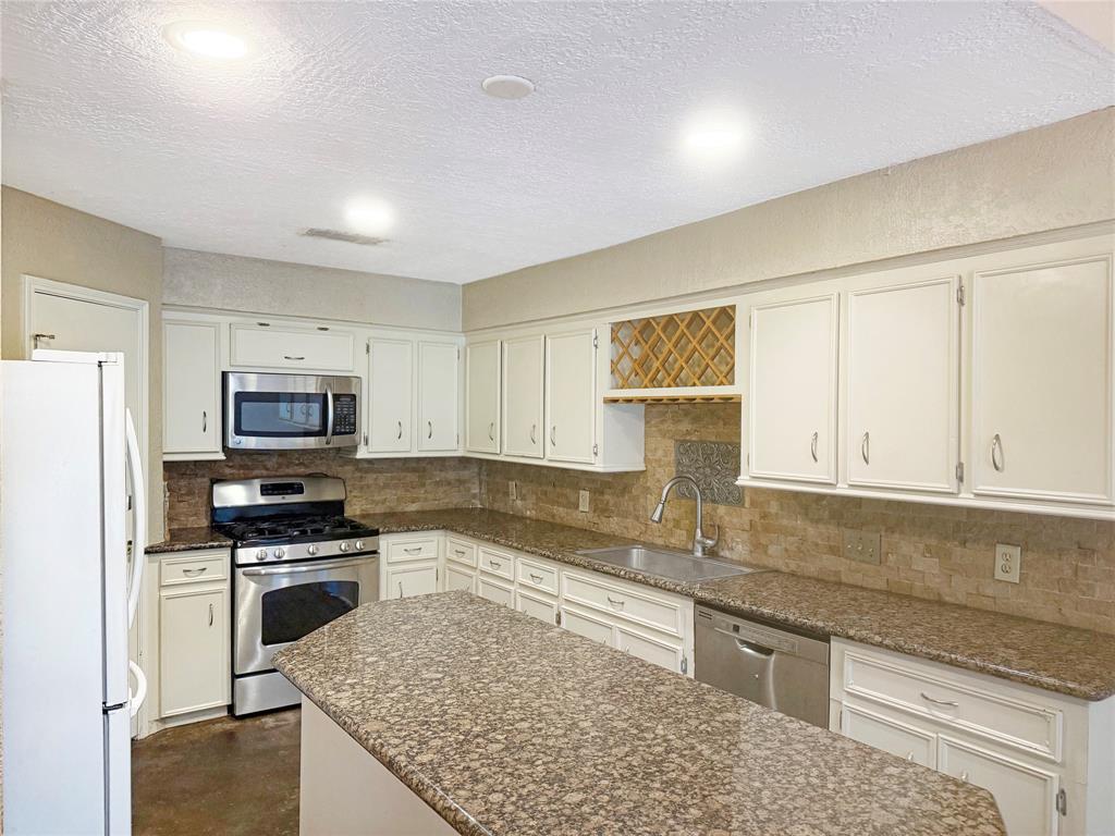 13311 Ravensway Drive, Cypress, Texas image 17