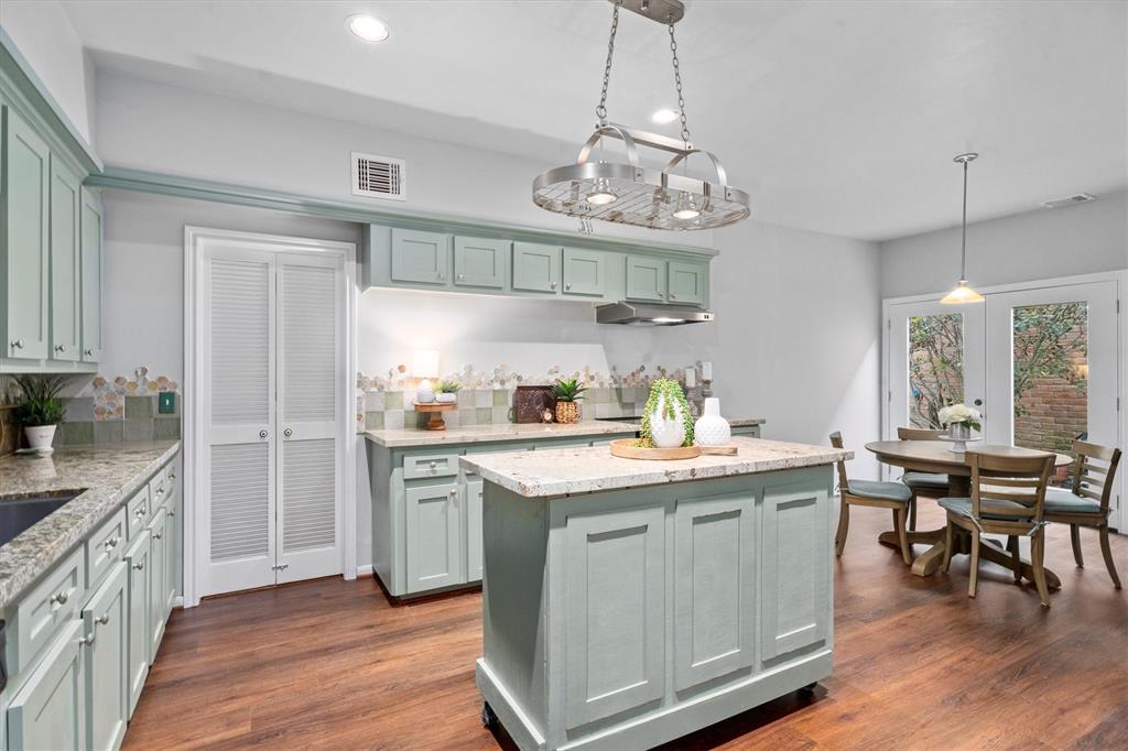 14045 Cashel Forest Drive, Houston, Texas image 1