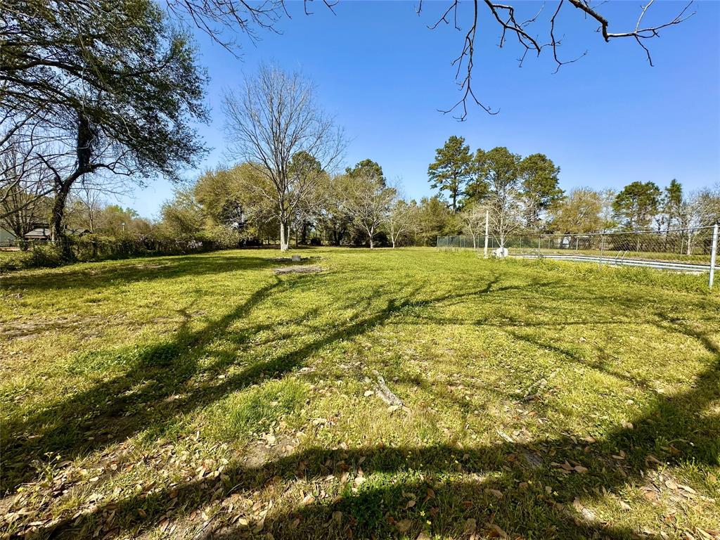 1045 Cook Road, Winnie, Texas image 5