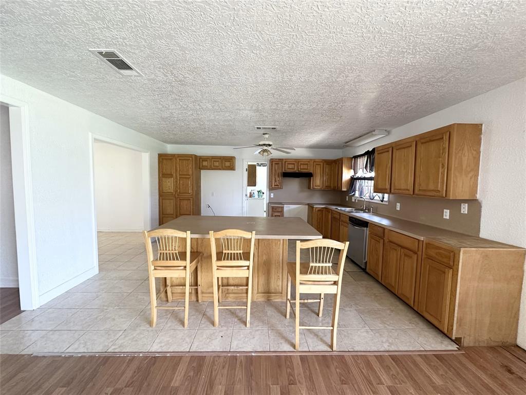 1045 Cook Road, Winnie, Texas image 10
