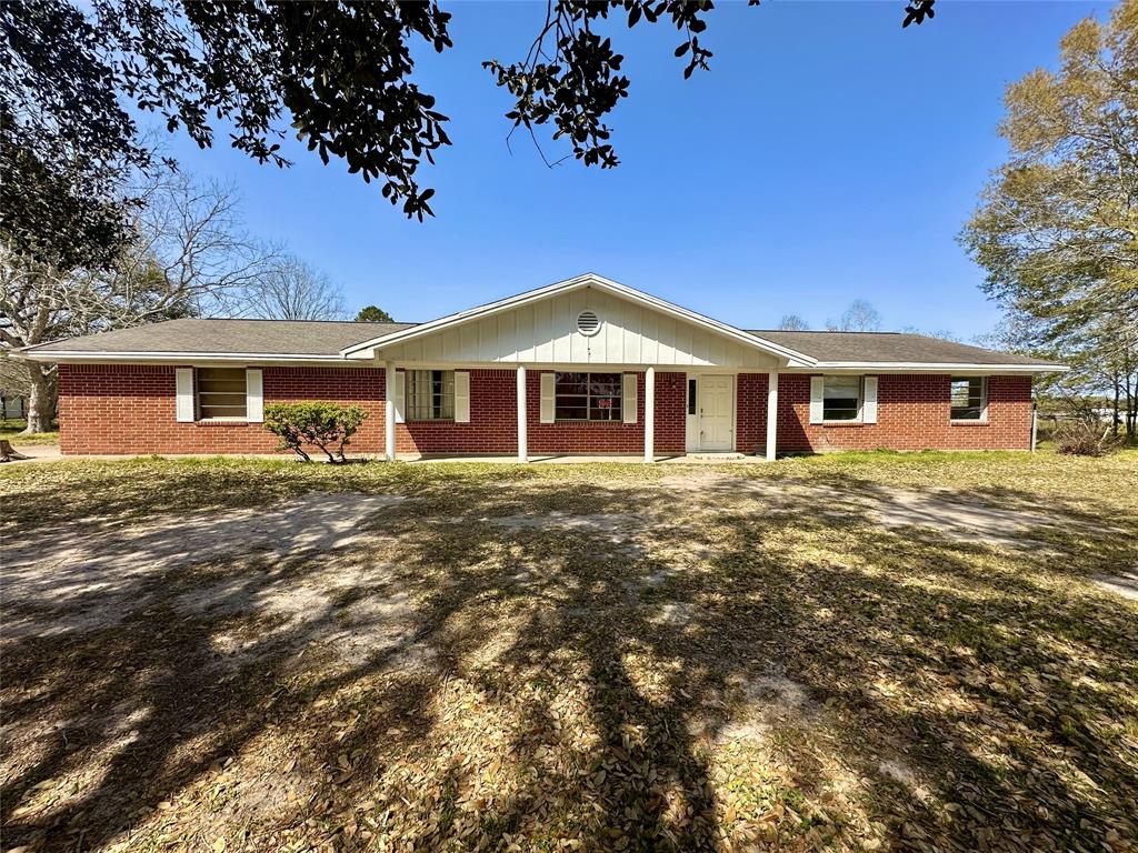 1045 Cook Road, Winnie, Texas image 4