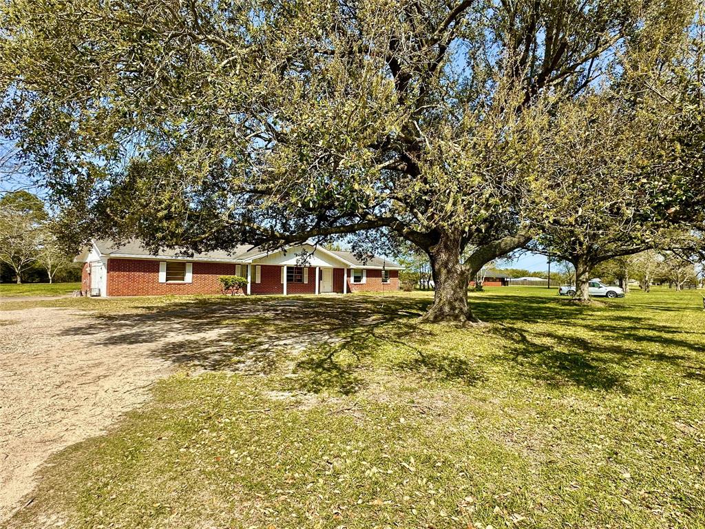 1045 Cook Road, Winnie, Texas image 1
