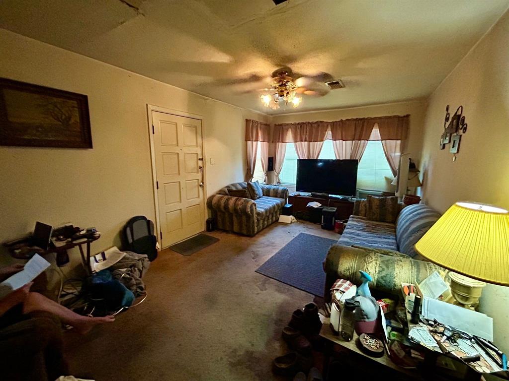 706 Redondo Drive, Houston, Texas image 14