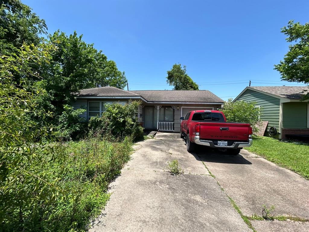 706 Redondo Drive, Houston, Texas image 1