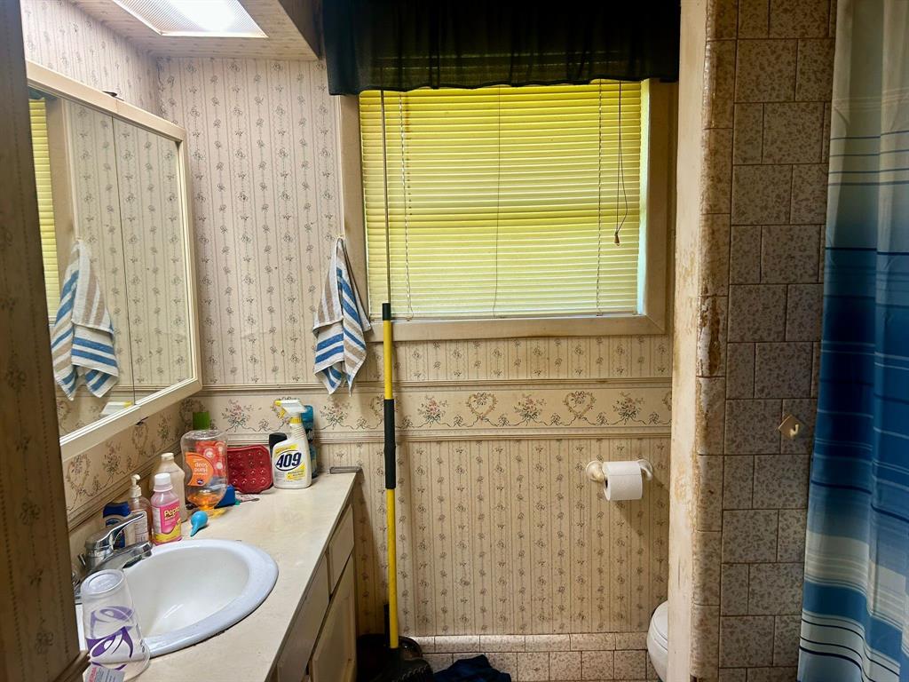 706 Redondo Drive, Houston, Texas image 25