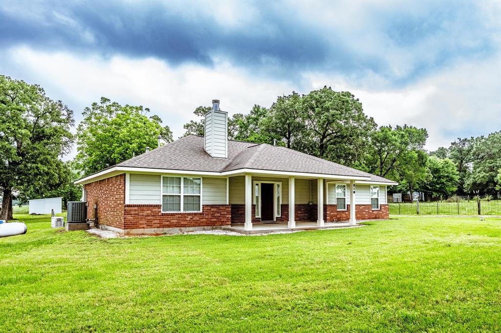 218 Rosenwall Road, Huntsville, Texas image 6