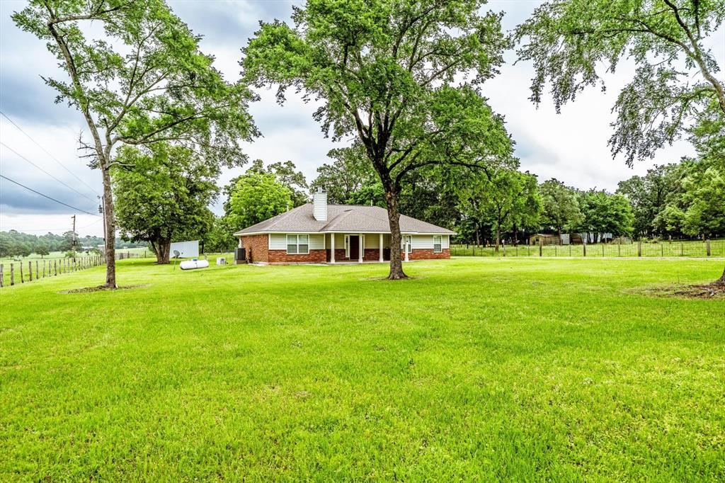 218 Rosenwall Road, Huntsville, Texas image 5