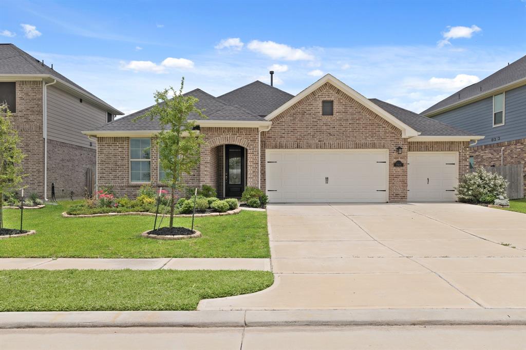 7919 Chantilly Manor, Fulshear, Texas image 1