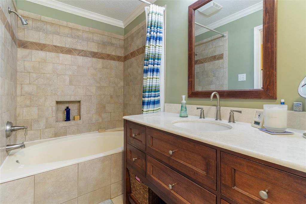 430 Walnut Street, Lake Jackson, Texas image 14