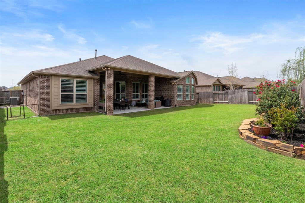 8906 Stonebriar Creek Crossing, Tomball, Texas image 39