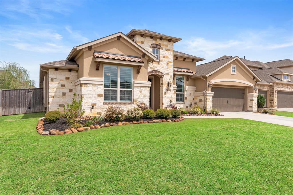 8906 Stonebriar Creek Crossing, Tomball, Texas image 2
