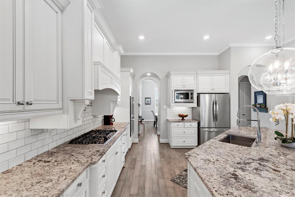 8906 Stonebriar Creek Crossing, Tomball, Texas image 12