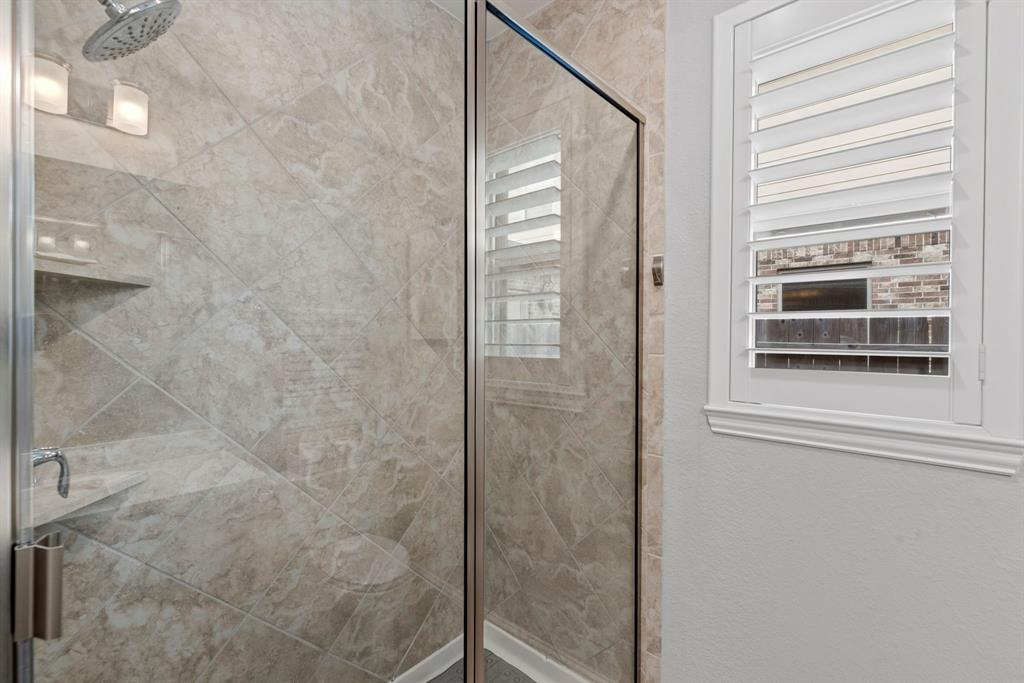8906 Stonebriar Creek Crossing, Tomball, Texas image 23