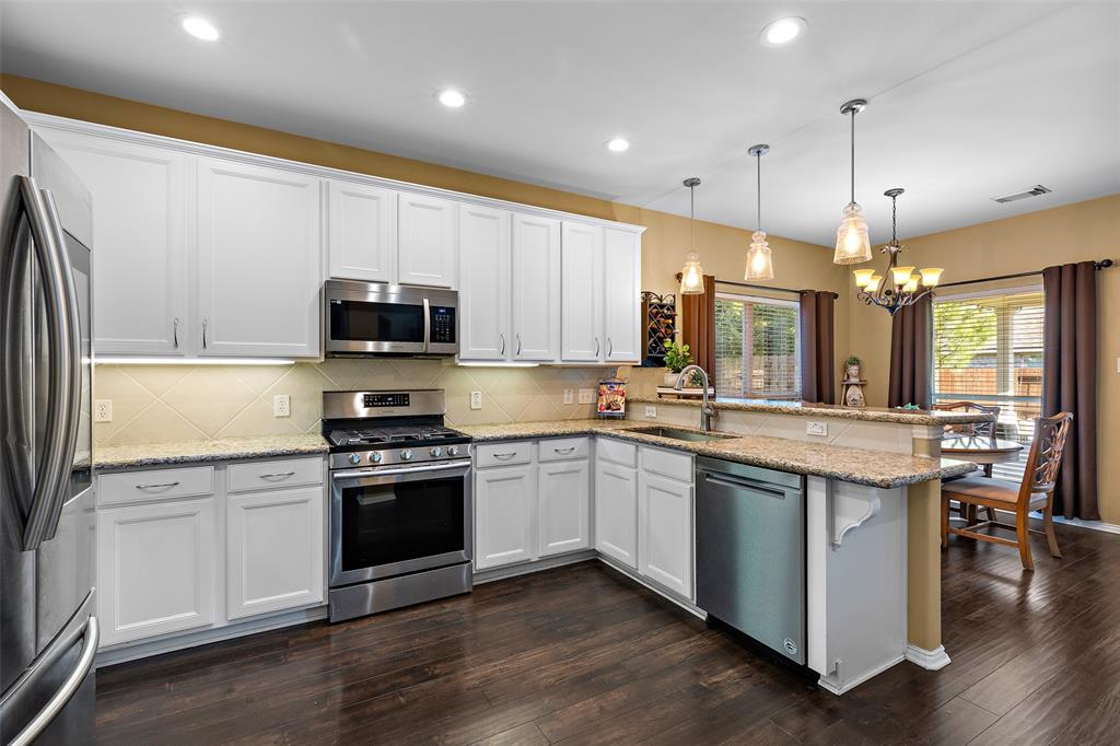9023 Cedar Run Falls, Tomball, Texas image 6