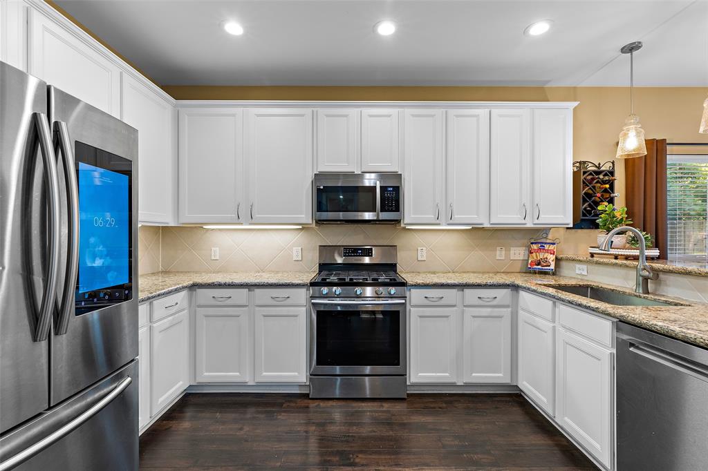 9023 Cedar Run Falls, Tomball, Texas image 7