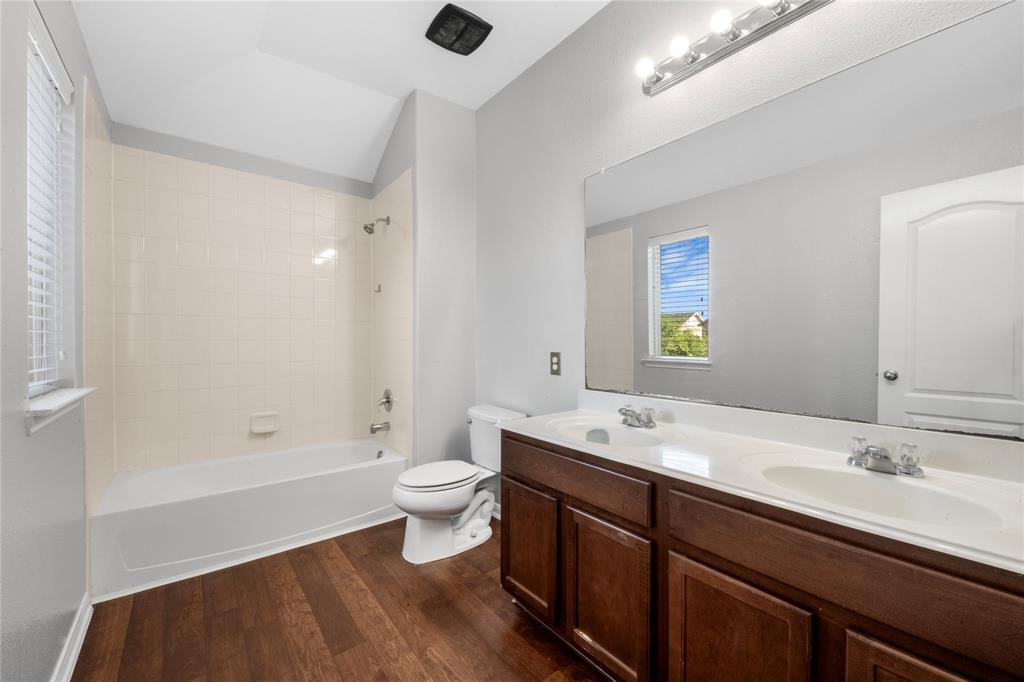 9307 Fuqua Ridge Lane, Houston, Texas image 17