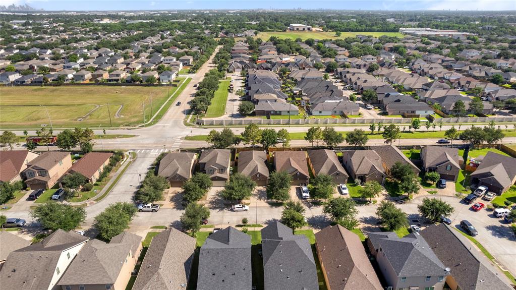 9307 Fuqua Ridge Lane, Houston, Texas image 28