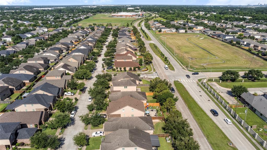 9307 Fuqua Ridge Lane, Houston, Texas image 26