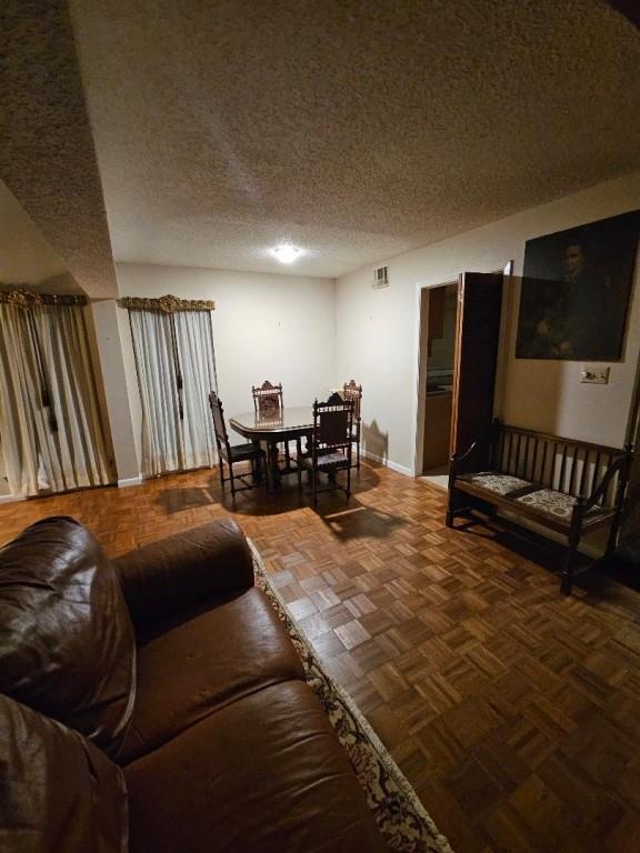 19634 Enchanted Oaks Drive, Spring, Texas image 5