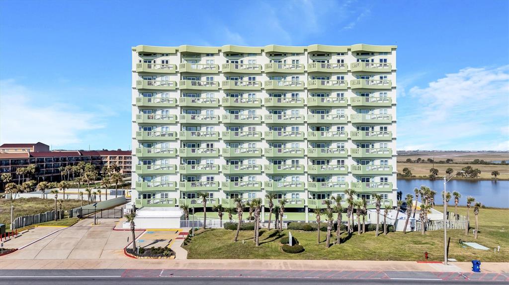 9420 Seawall Boulevard #701, Galveston, Texas image 25