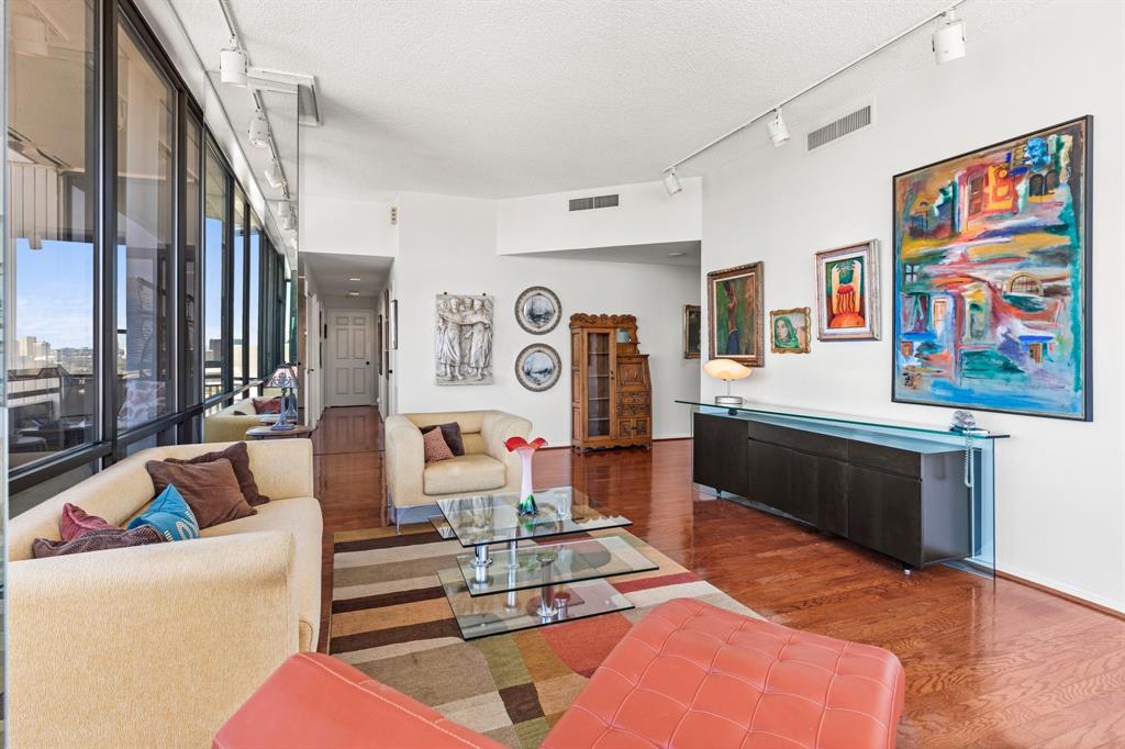 14 Greenway Plaza #19R, Houston, Texas image 6