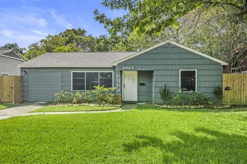 Photo of 2007 Harding Street, Pasadena, TX 77502 (MLS # 14651294) Photo of 2007 Harding Street, Pasadena, TX 77502 (MLS # 14651294)