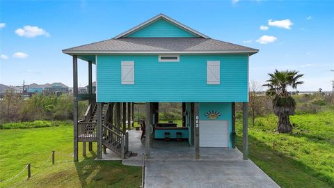 Single Family Residence in Crystal Beach TX 983 Sand Dune Drive 4.jpg