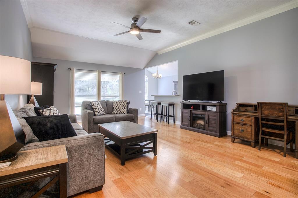 13 Westwood Drive, Huntsville, Texas image 4