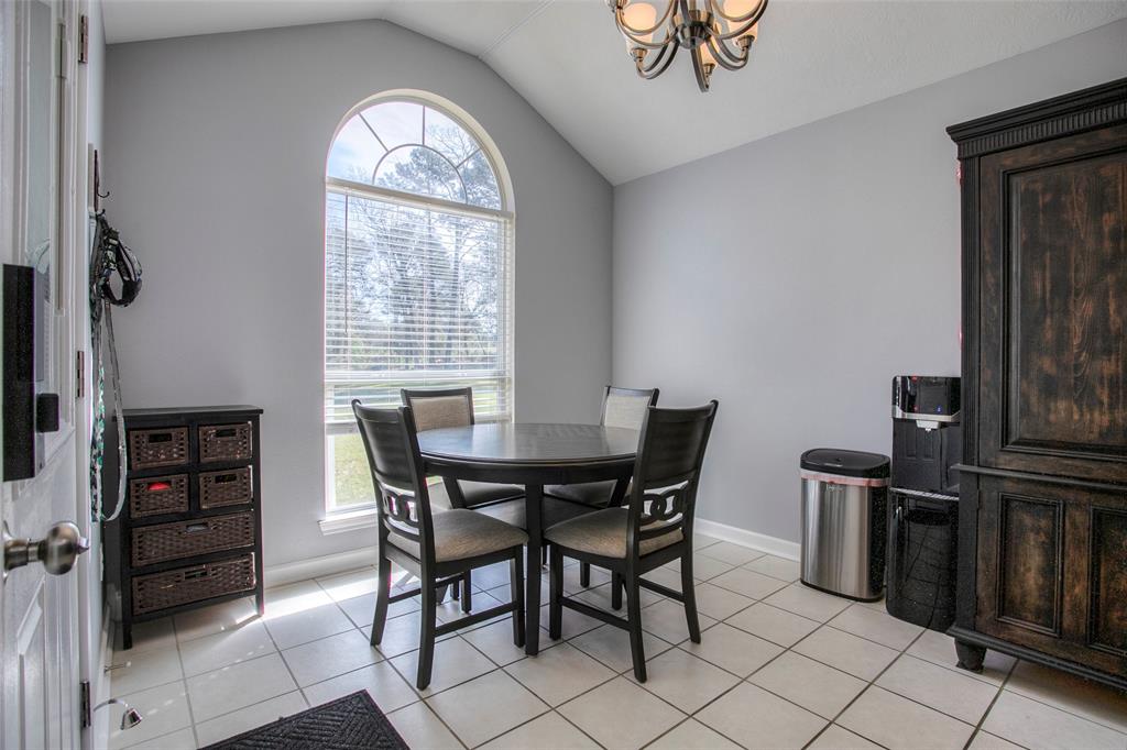 13 Westwood Drive, Huntsville, Texas image 7