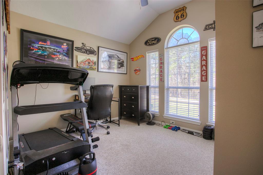 13 Westwood Drive, Huntsville, Texas image 24