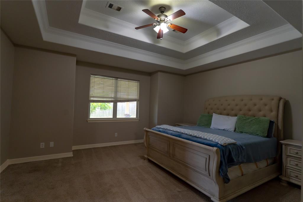 14006 Martinique Lane, Mont Belvieu, Texas image 16