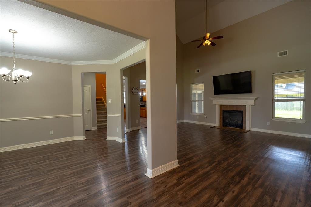 14006 Martinique Lane, Mont Belvieu, Texas image 8