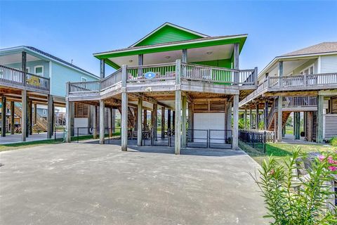 A home in Crystal Beach