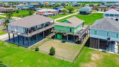 A home in Crystal Beach