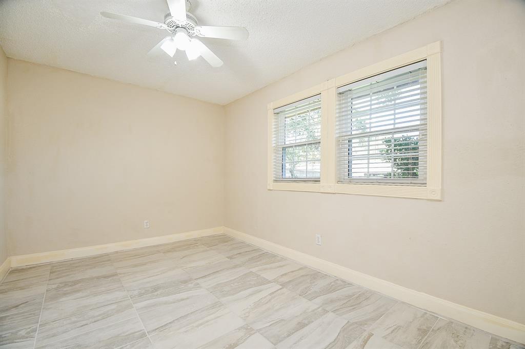 3920 Frontier Drive, Sugar Land, Texas image 25