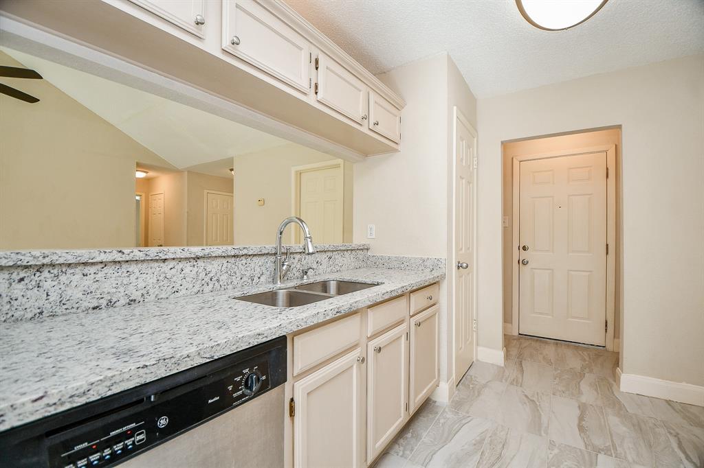 3920 Frontier Drive, Sugar Land, Texas image 22