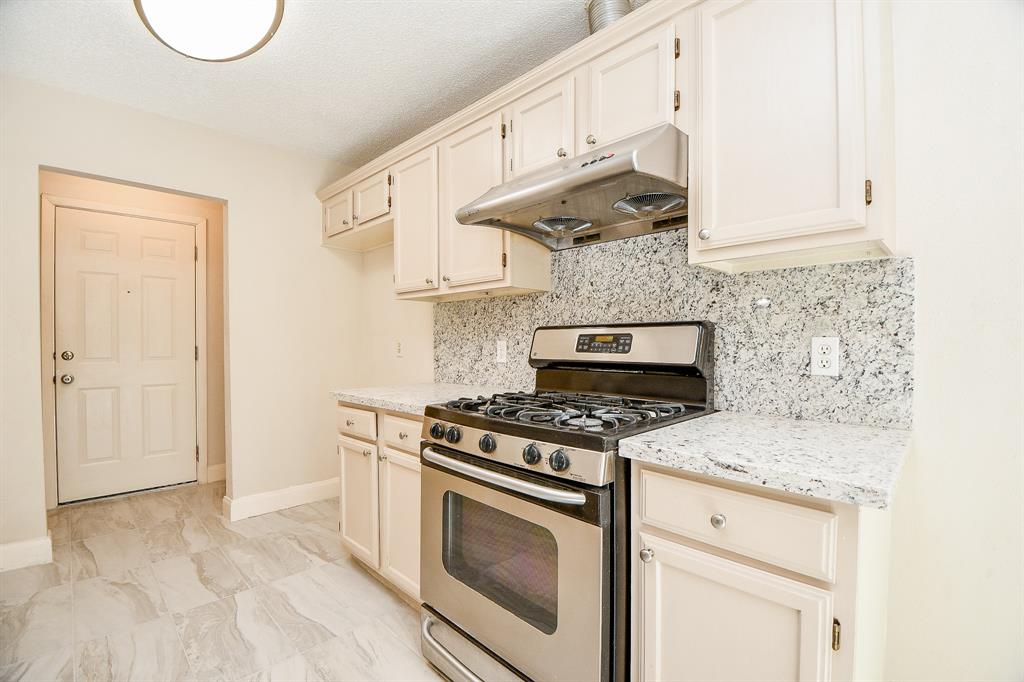 3920 Frontier Drive, Sugar Land, Texas image 23