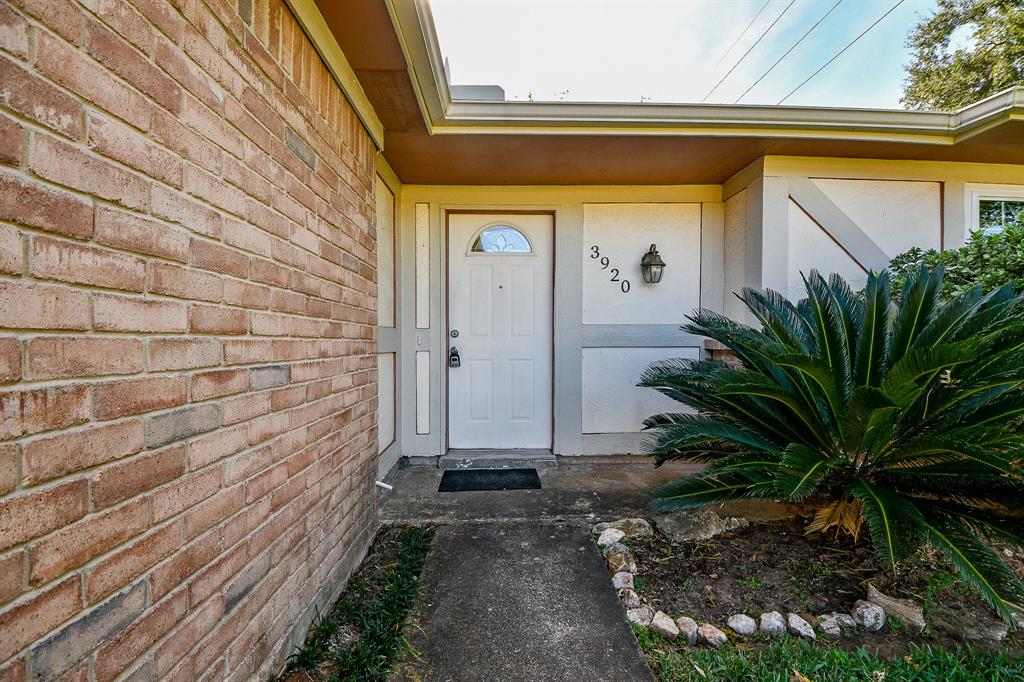 3920 Frontier Drive, Sugar Land, Texas image 2