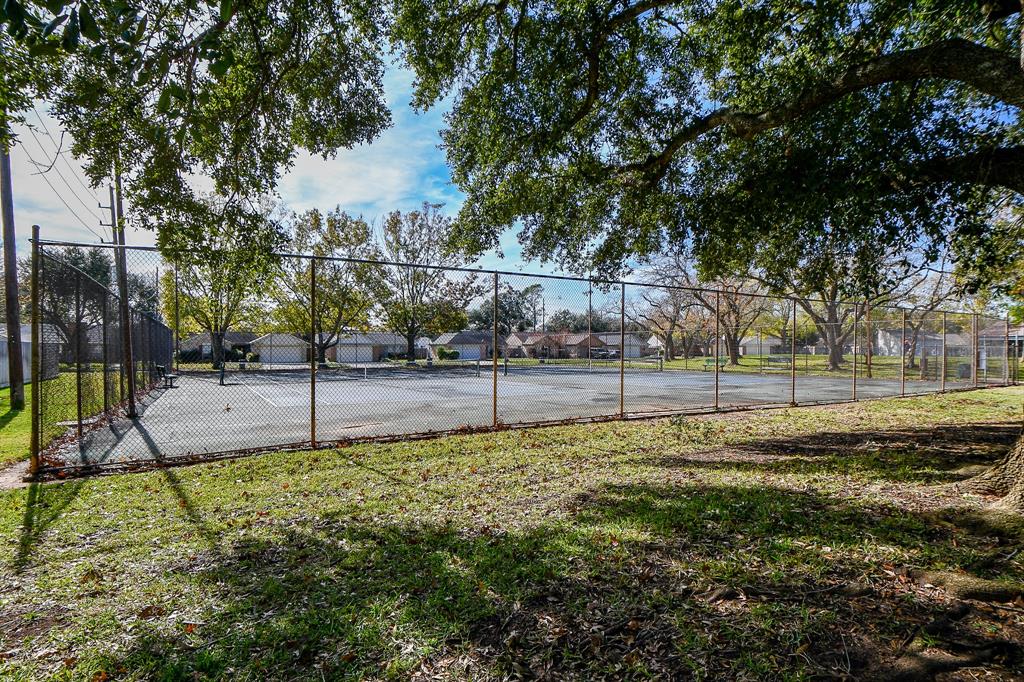 3920 Frontier Drive, Sugar Land, Texas image 3