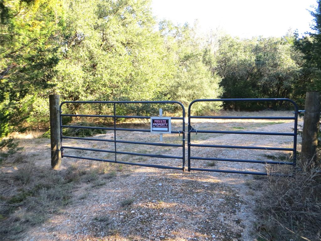 8003 County Road 122, Hallettsville, Texas image 39