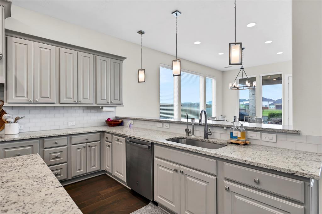437 Ripple Edge Court, Katy, Texas image 21