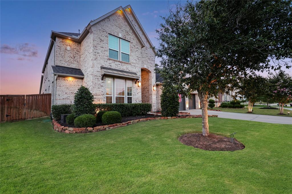 437 Ripple Edge Court, Katy, Texas image 3