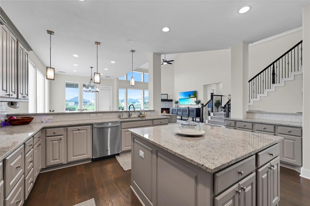 437 Ripple Edge Court, Katy, Texas image 28