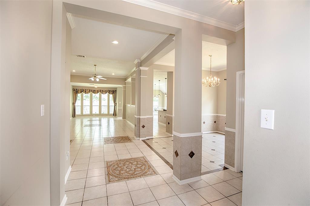 1815 Rustic Oak Lane