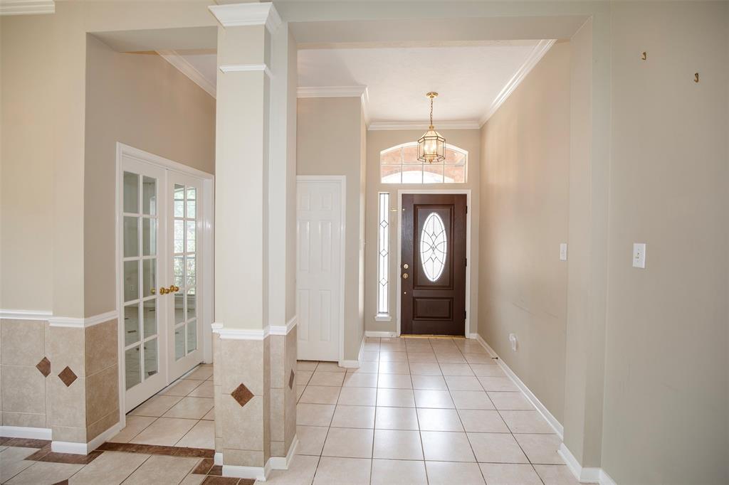 1815 Rustic Oak Lane