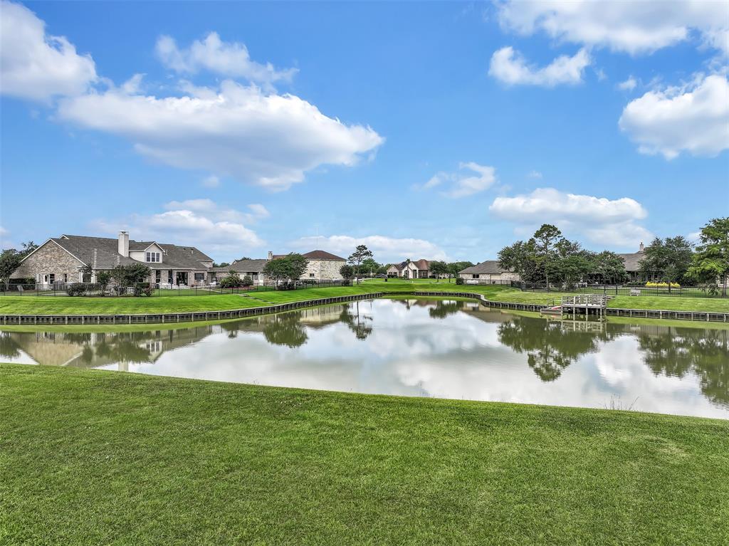 401 Pine View, Dickinson, Texas image 10