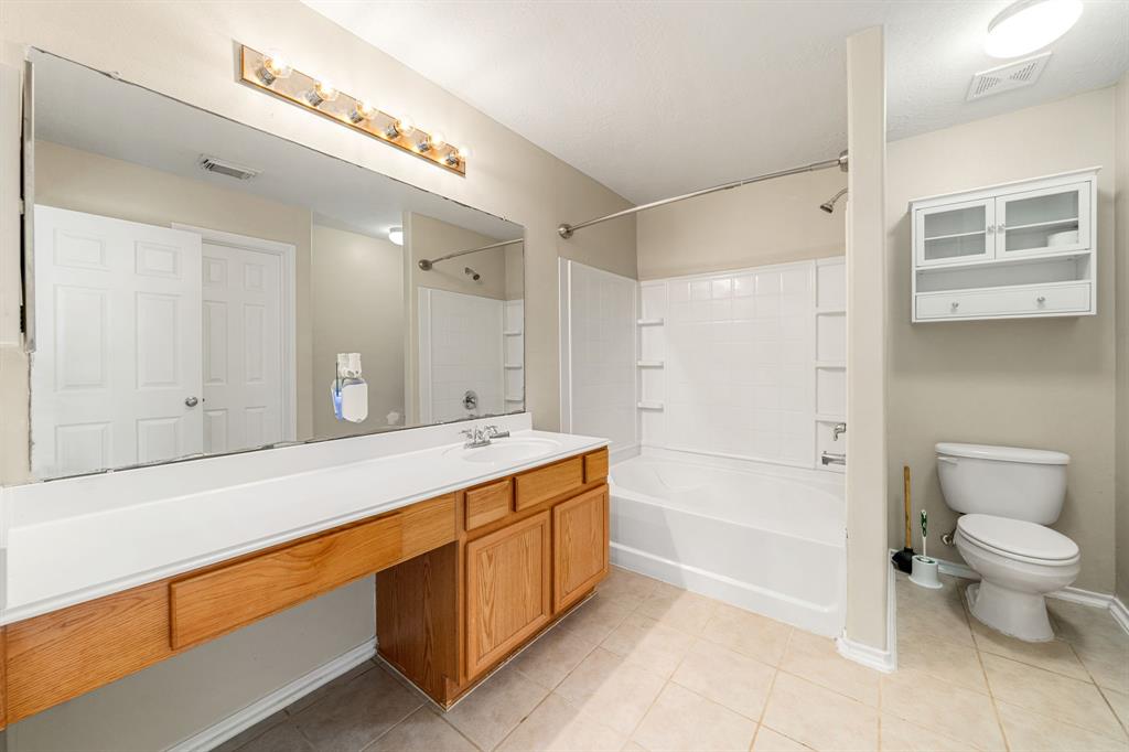 6733 Hidden Colony Lane, Dickinson, Texas image 12