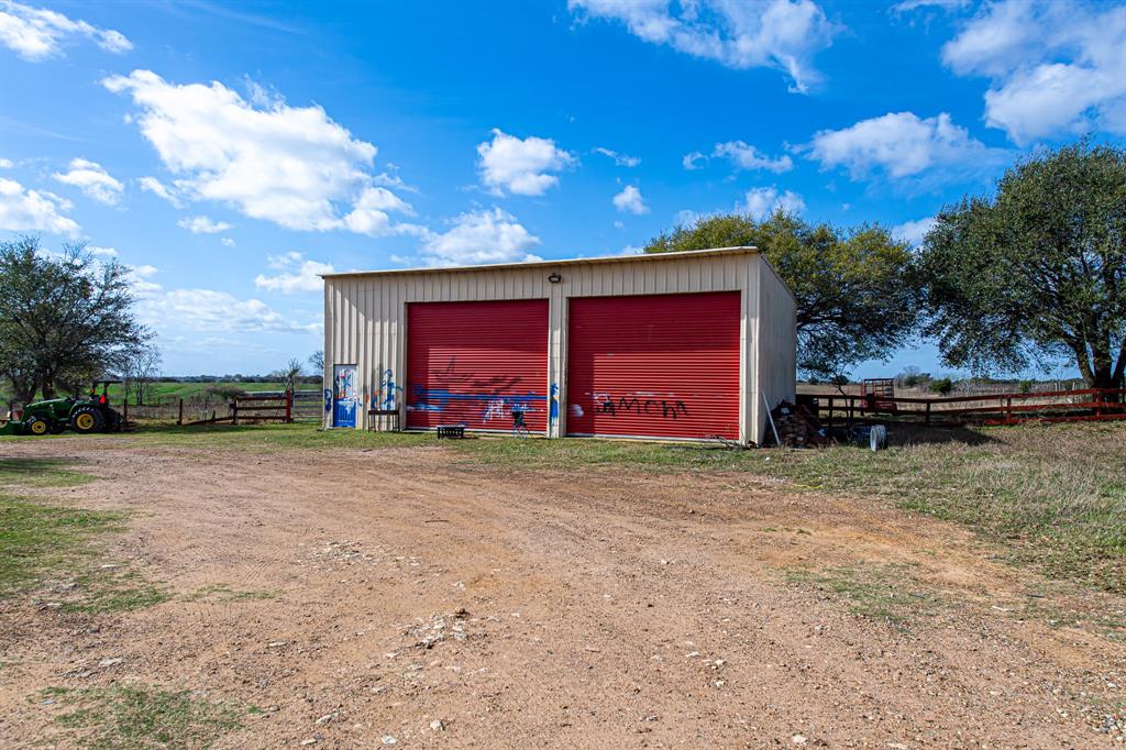 1195 Sens Road, Sealy, Texas image 4