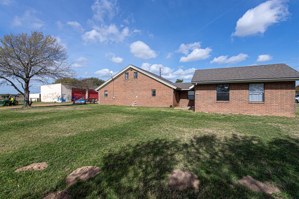 1195 Sens Road, Sealy, Texas image 8